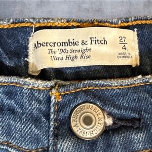 Abercrombie & Fitch '90s Straight Ultra High Rise Jeans Size 27/4L
